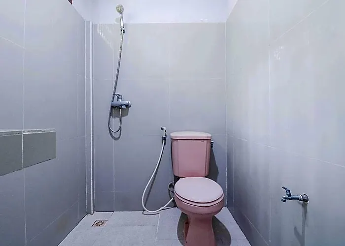 ホテル Oyo 2411 Taman Mekar 2 クタ